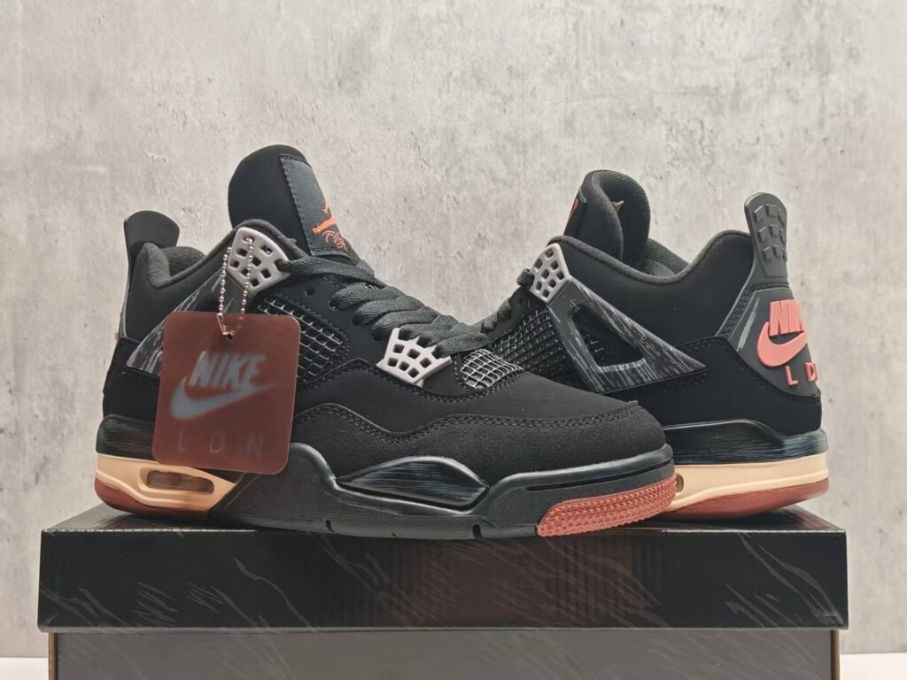AJ4 London 36475 with half size