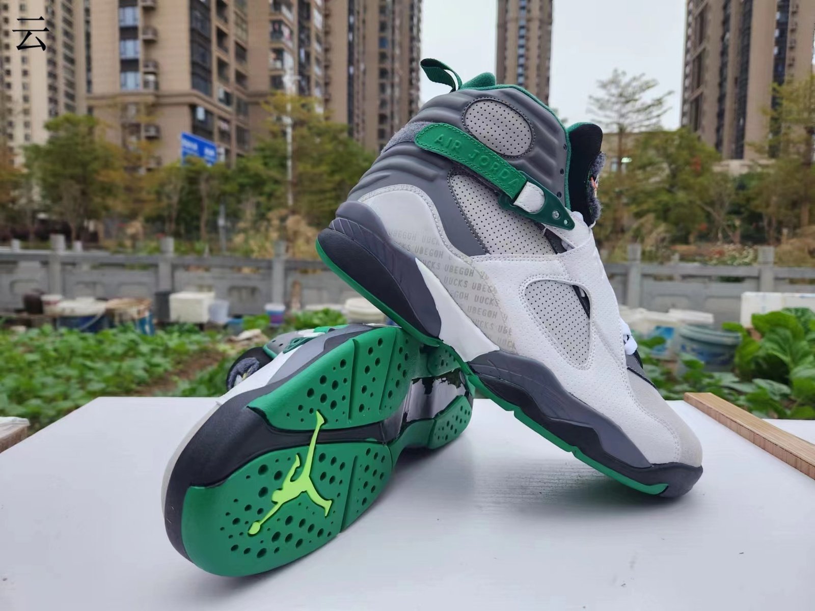 AJ8 white carbon gray 40-47 - Image 1