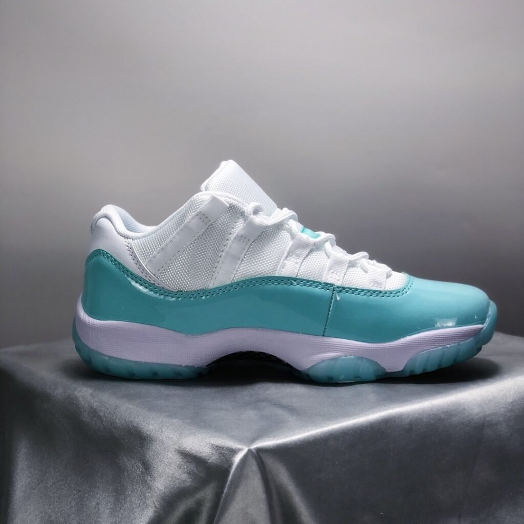 Currency JORDAN 11 LOW Tiffany Green 36-47