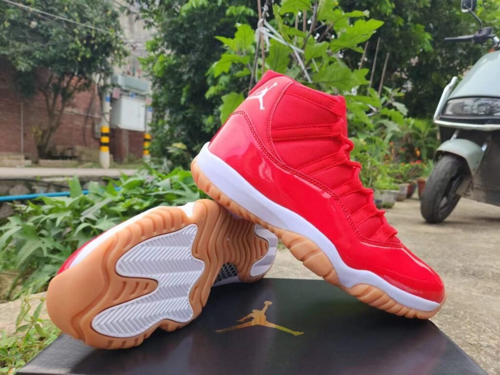 Ordinary Joe 11 red 40-47