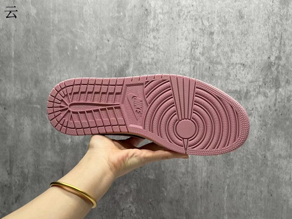 Travis Scott X Jordan 1 Low OG SP   DZ4137-20636-475