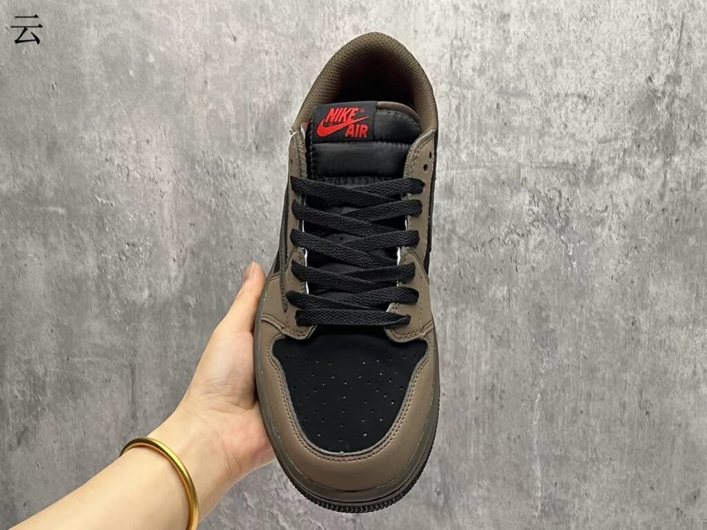 Ordinary AJ1D black brown chocolate undercut 3647 with half size