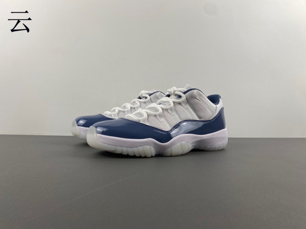 31 version of Jordan 11 Air Jordan 11 Low white navy blue low top item number FV5104-104 Hupu version 31 41 number 75-14 shipped 44