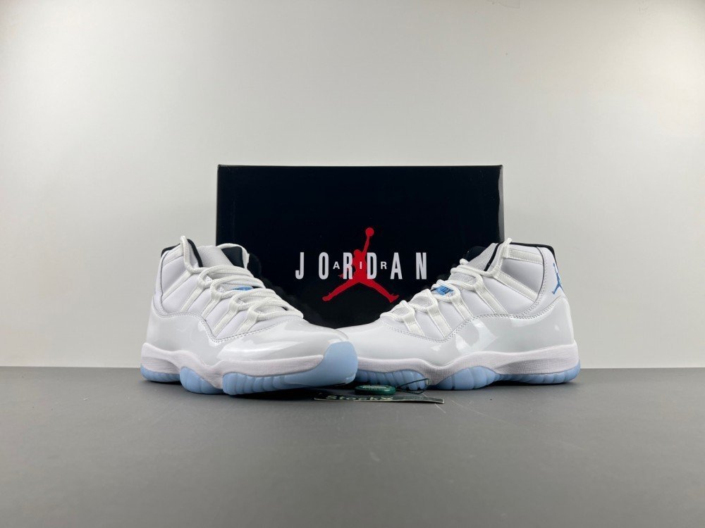 Poison version 8 box update Jordan 11 generation Air Jordan 11 legend Blue all white item number CT8012-104 original Poison version 840 number 36-485 shipped