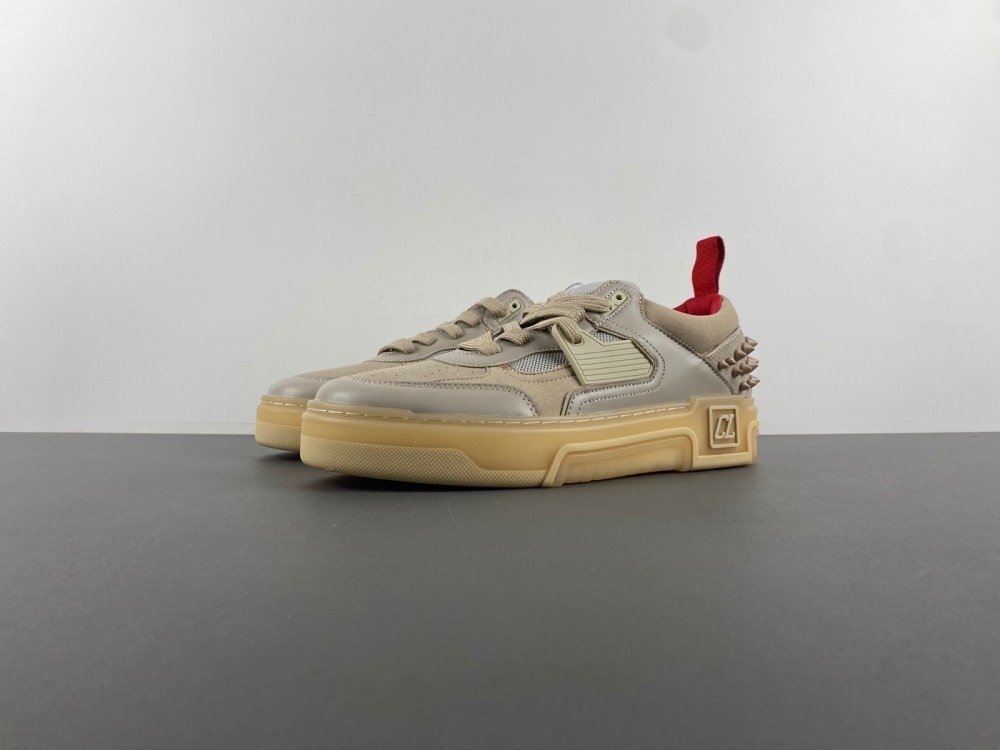 H version Astroloubi woman CL brown red item number 12405781569 original version H39 number 36-47 shipped 43