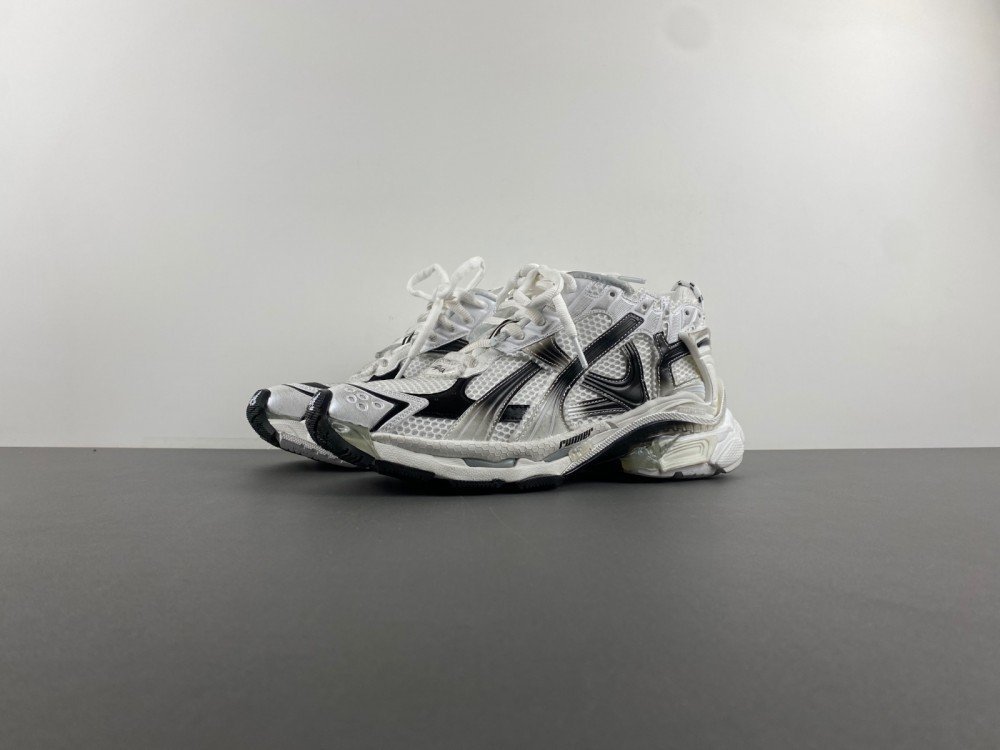 X4 version of Balenciaga 75Balenciaga white and black color Item number 772774 WRUNG 9010 Original version X443 number 35-46 shipped 46