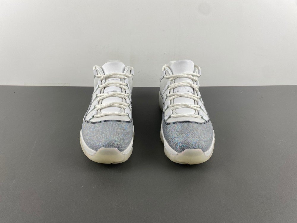 Poison Version 8 Jordan 11th Generation Air Jordan 11 Low 2025 New Year Transformation Snake Texture Low Top Item No. HQ7000-001 Original Poison Version 837 Number 36-475 Shipping 43