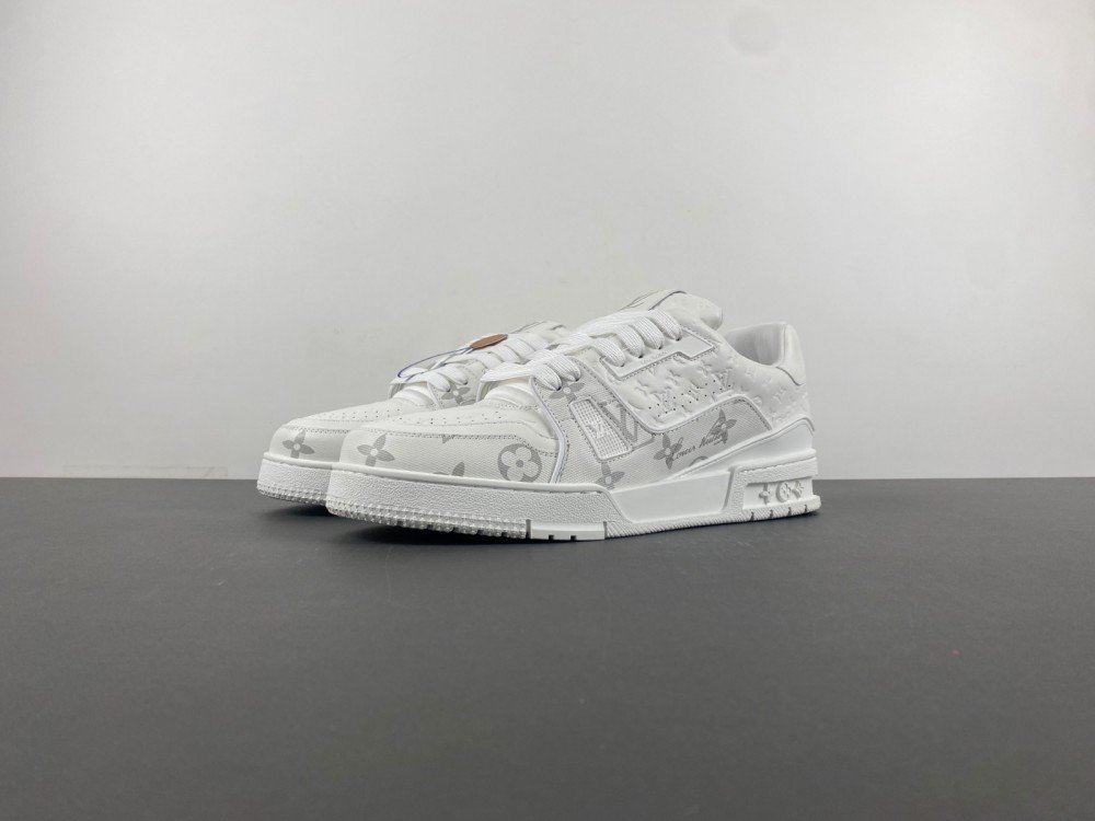 Top version X2Louis Vuitton LV trainer all white and gray LV co-branded color original version X246 number 35-46 shipped 47