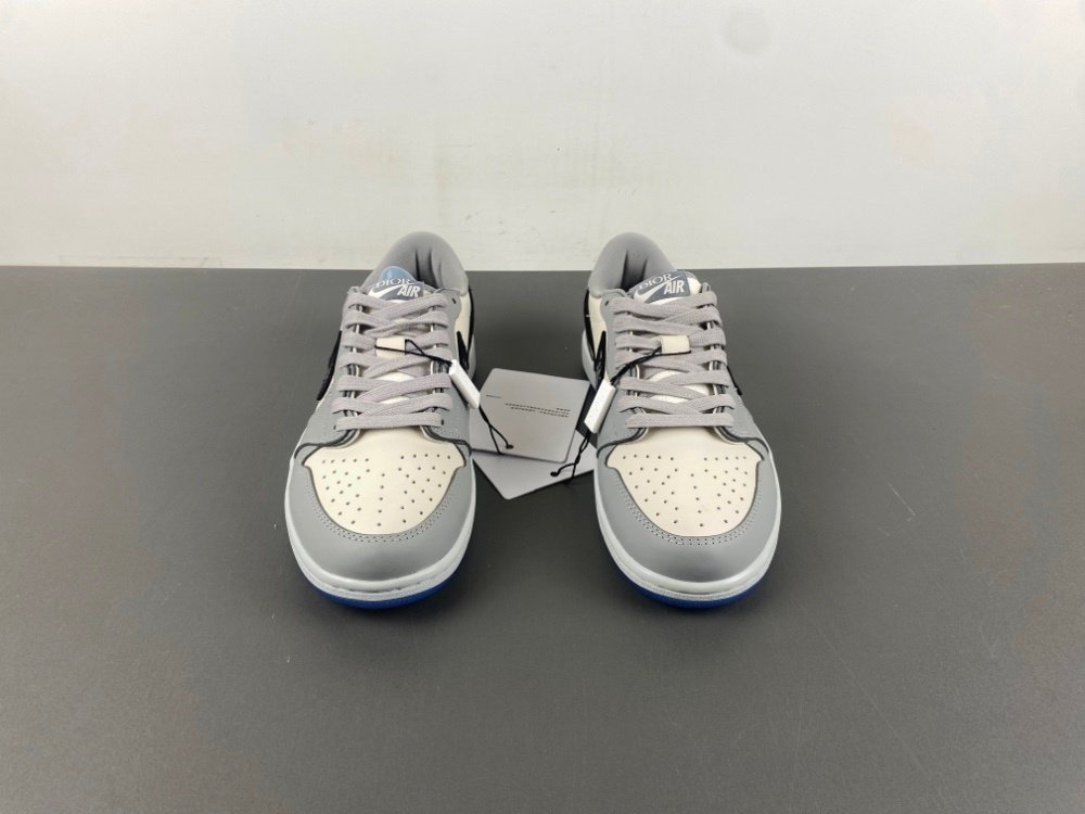 21 1 Dior x Air Jordan 1 Retro High Premium 21 CV0343 100 70 36-47572