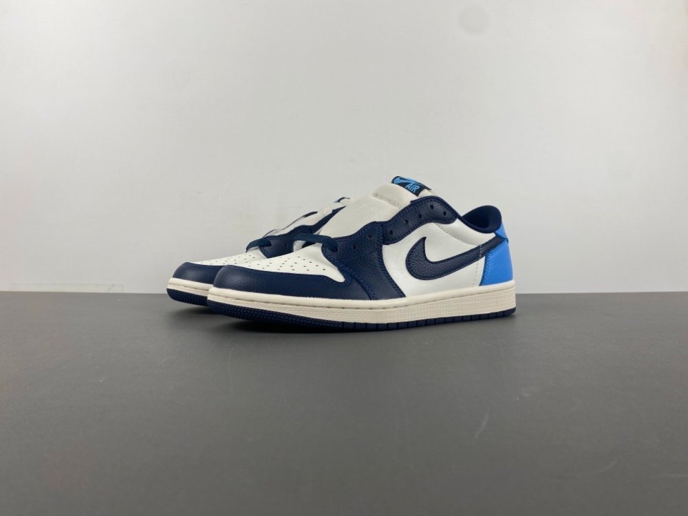 Authentic R Jordan 1 generation Air Jordan 1 Low Obsidian color low top item number CZ0790-400 Authentic R18 number 36-46 shipped 19