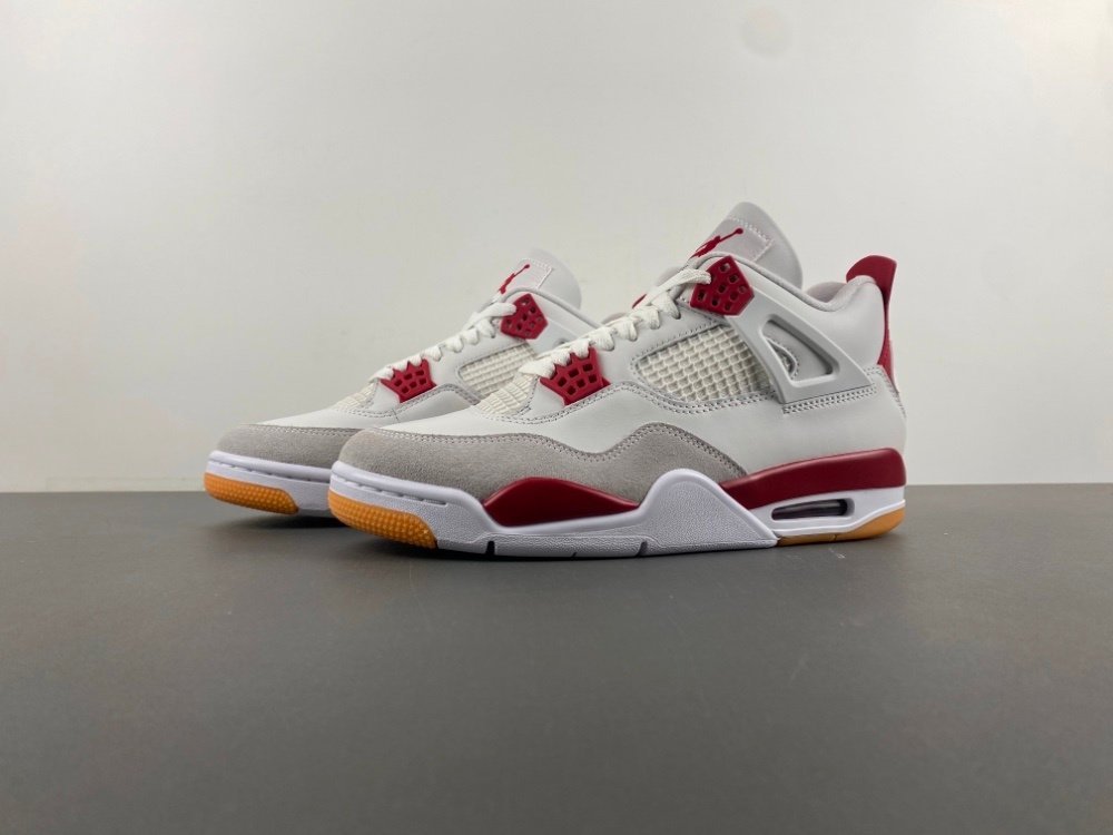 4 Nike SB x Air Jordan 4 Retro SP x27Varsity Redx27 SB 2025  DR5415-106 407-1442