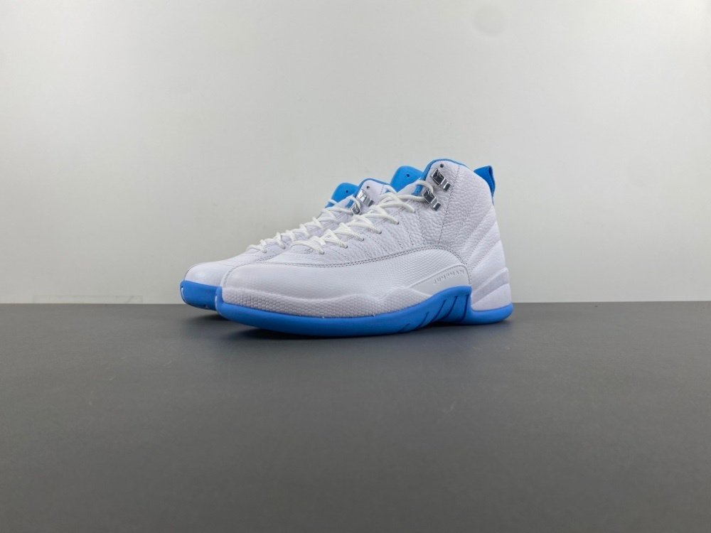 Y version correct box update Air Jordan 12 Melo AJ12 is confirmed to be re-engraved. White jade item number CT8013-112. Release date May 17. Original version Y40 number 7-13 shipped 42