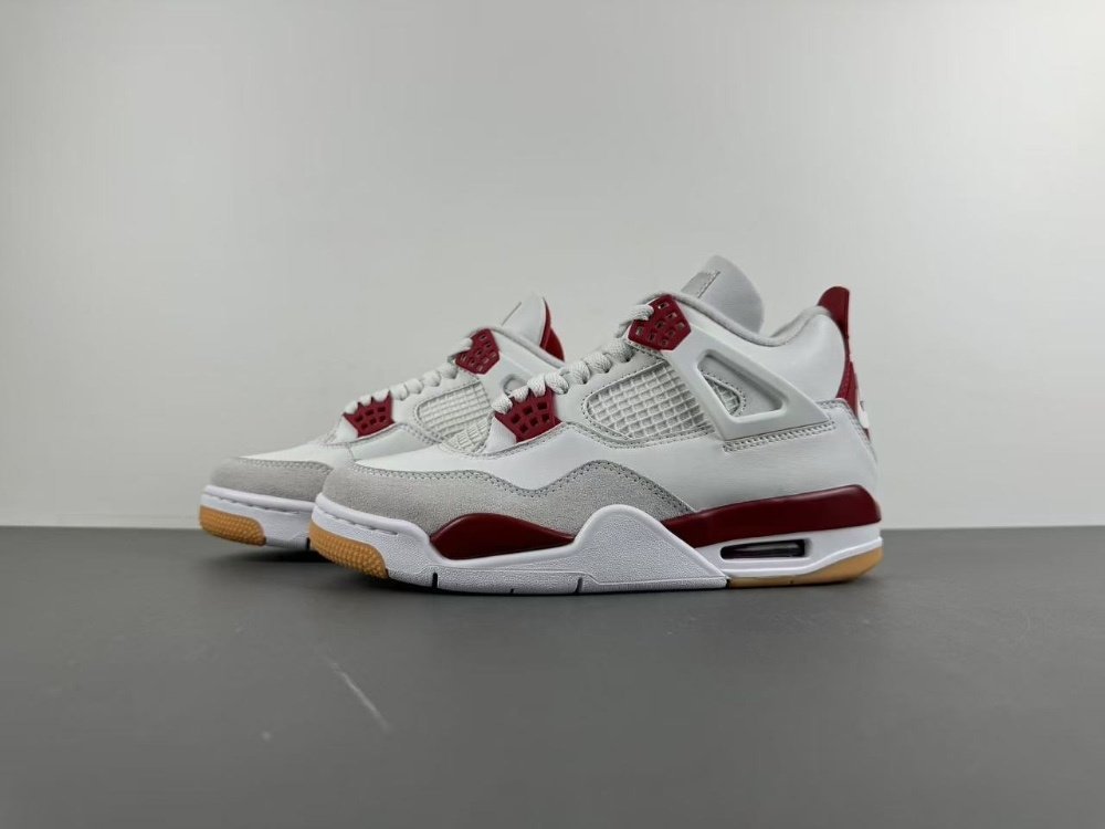 F4Nike SB x Air Jordan 4 Retro SP x27Varsity Redx27 SB 2025  DR5415-106 F4036-475