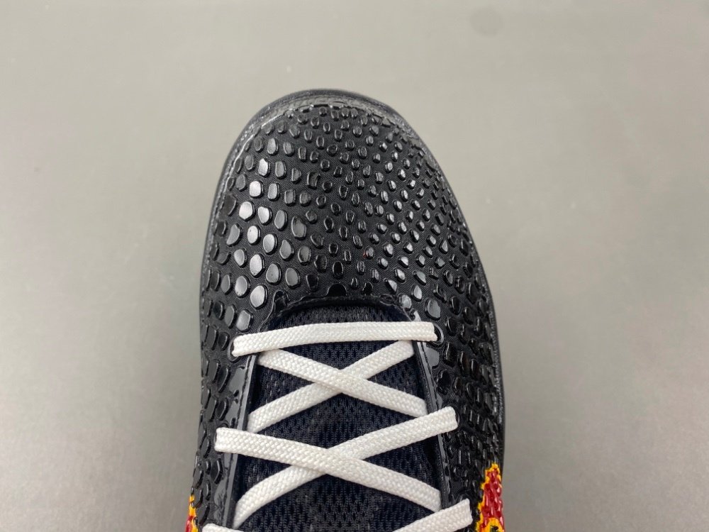 MX version of Kobe Bryant 6th generation NIKE ZOOM KOBE 6 black red yellow item number PE2025-103 original version MX41 number 41-495 shipped 42