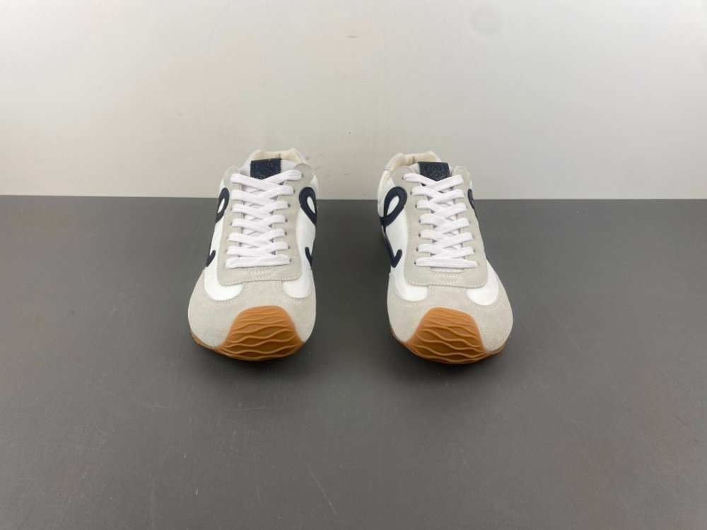 God Version 1 Loewe Nylon Ballet Runner 20 Suede Beige Rubber Yellow Item No. LLBR282X01 Original God Version 129 Number 40-44 Shipment 31