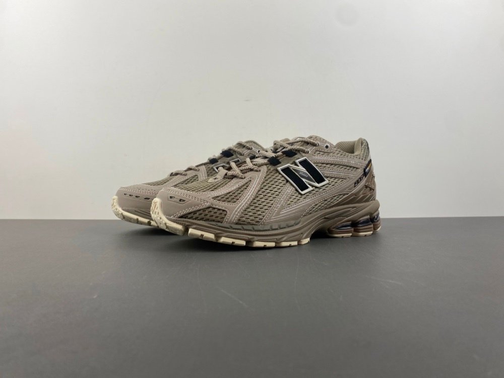 J version of New Balance New Balance 1906 khaki black item number U1906ROB original version J19 number 36-465 shipped 20