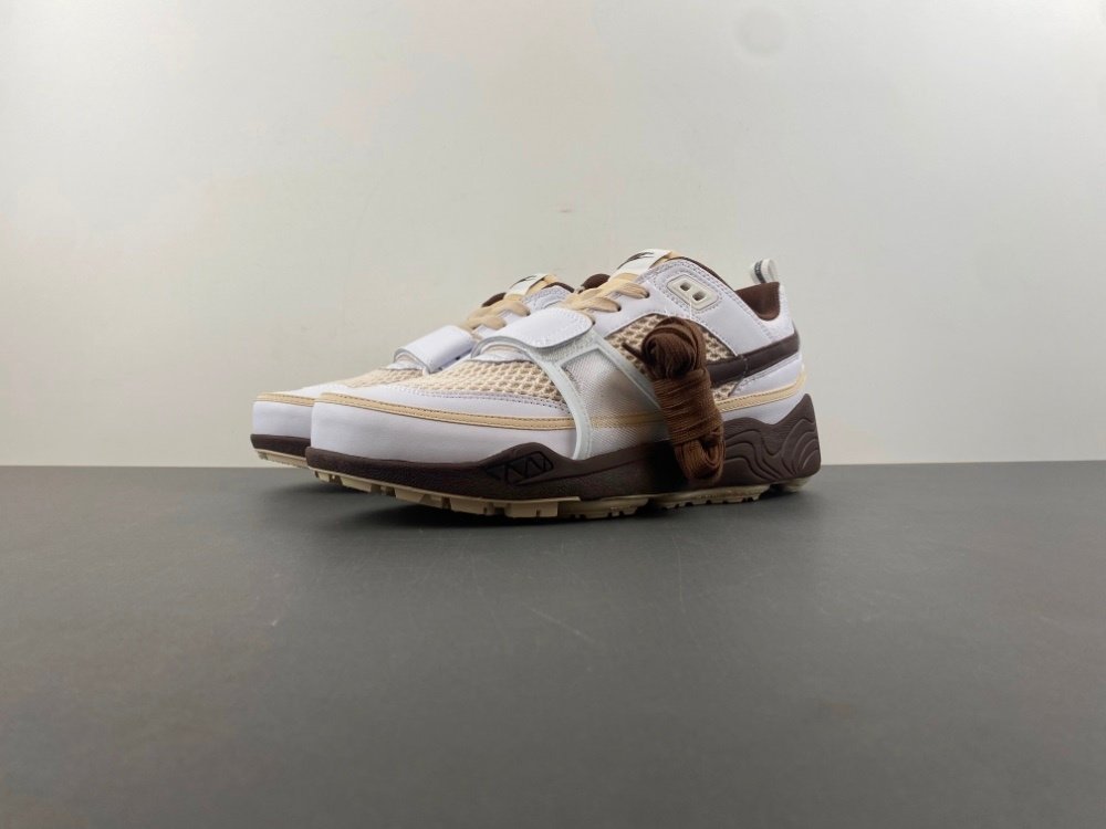 5KTravis Scott x Nike Zoom Field Jaxx Ligh Chocolate   HQ3073-100 5K14041-4643