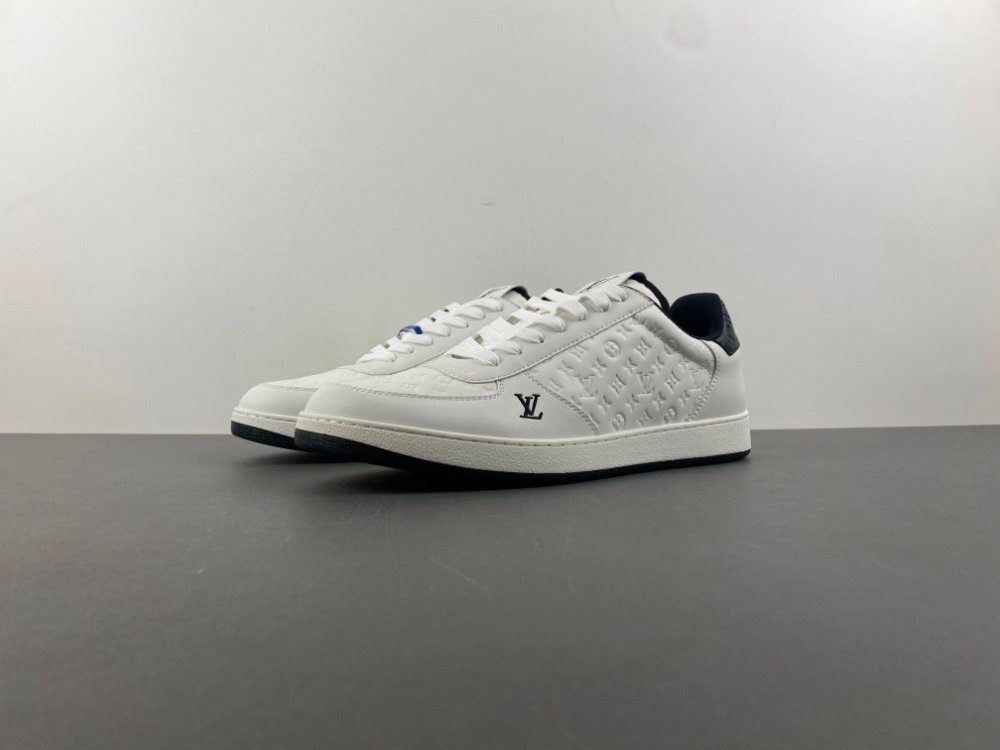 X2 version LV white black low top original version X241 number 38-46 shipped 42