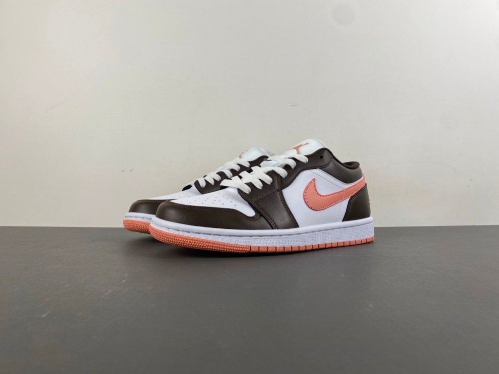 R version of Jordan 1 Air Jordan 1 low top white coffee pink item number DC0774-182 genuine R17 number 36-46 shipped 19