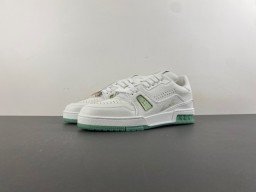 Top version X2Louis Vuitton LV trainer all white green LV co-branded original version X246 number 35-46 shipped 47