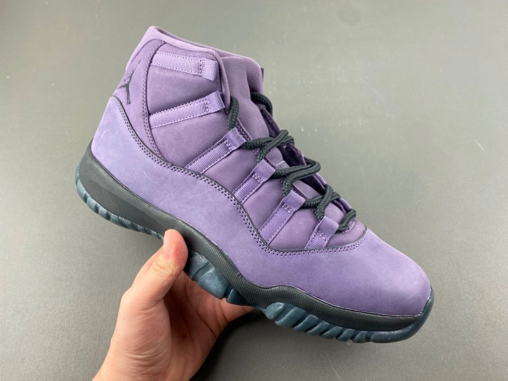 The most popular Air Jordan 11 Las Vegas on the Internet, city-limited, end-of-year model, super limited edition, item number IO8961-553, original version 40, number 36-475, shipped on November 23rd45