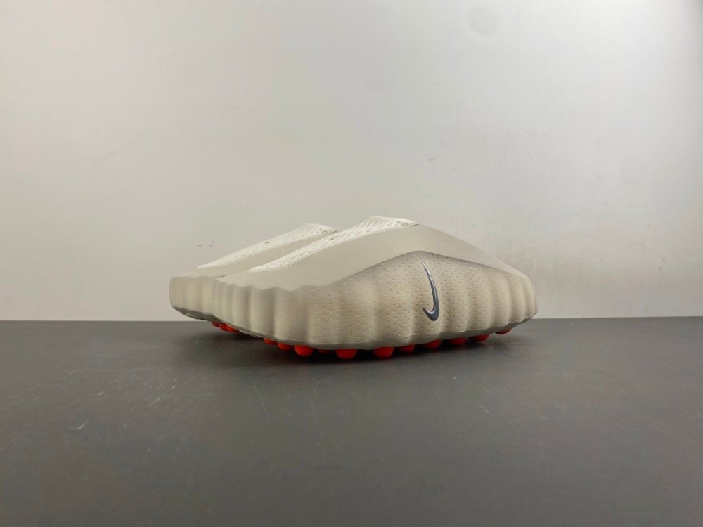 K version Nike Mind 001Sail off-white item number HQ4309-002 original version K16 number 36-485 shipped 18