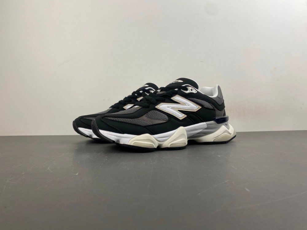 J version New Balance black and gray white item number U9060510 original version J 19 number 36-465 shipped 20
