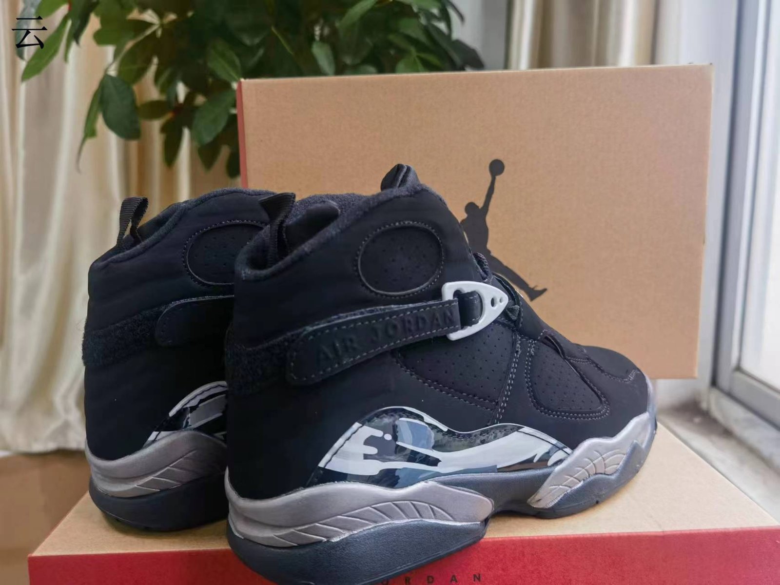 AJ8 black gray silver 40-47 - Image 1
