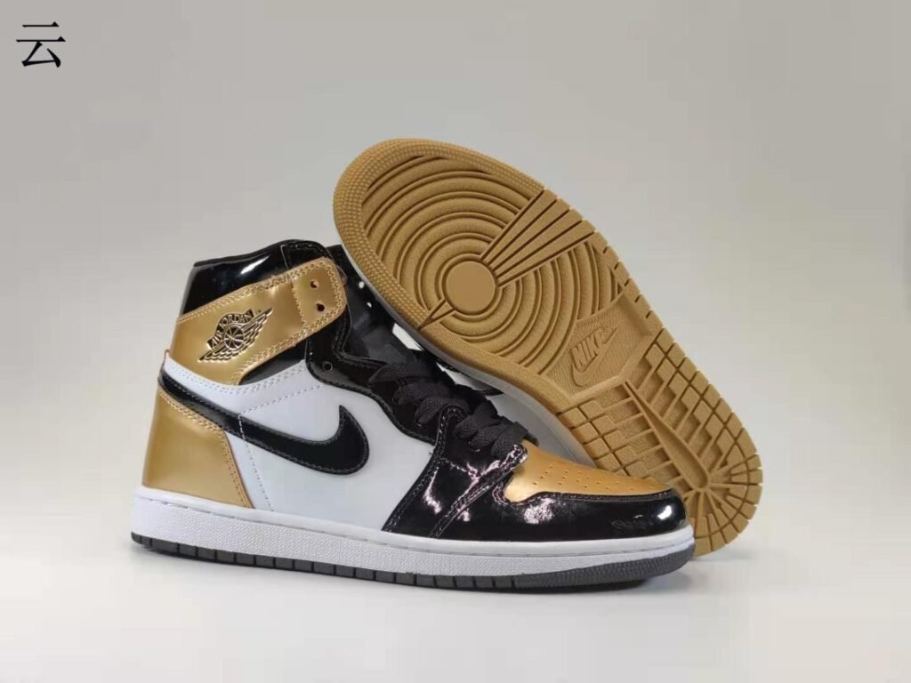 Ordinary AJ1 Black Gold Yuanyang 3647