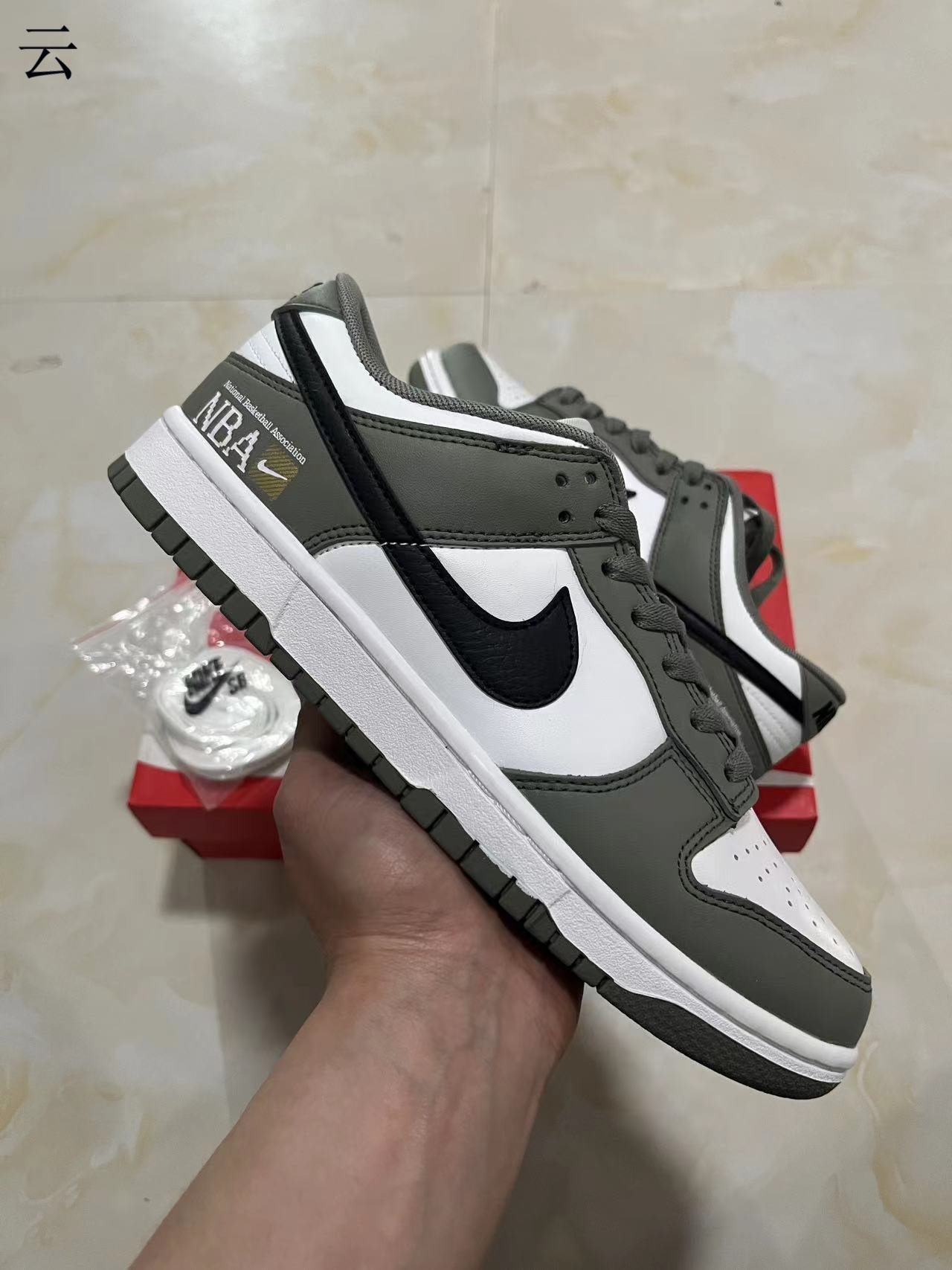 Nike Dunk Low quotNBA Parisquot qsFZ4624-001 36-475 - Image 1