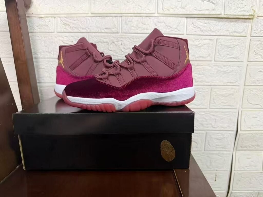 General goods Joe 11 red velvet 40-47