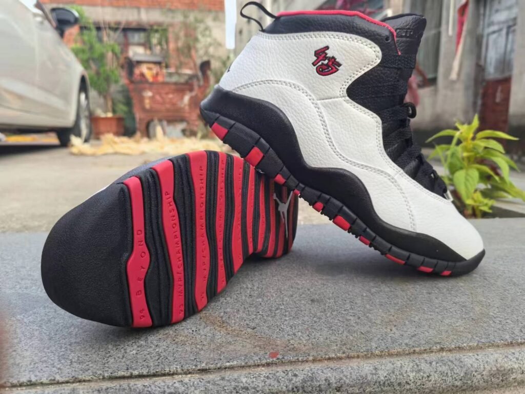 Ordinary Joe 10 black and white red currency high quality combination bottom 40-47 shipped