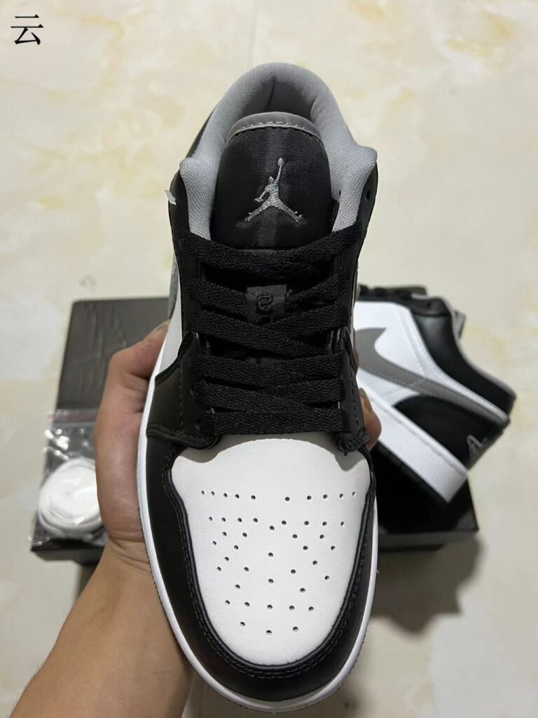 1 Air Jordan 1 Low553558040  C36-46