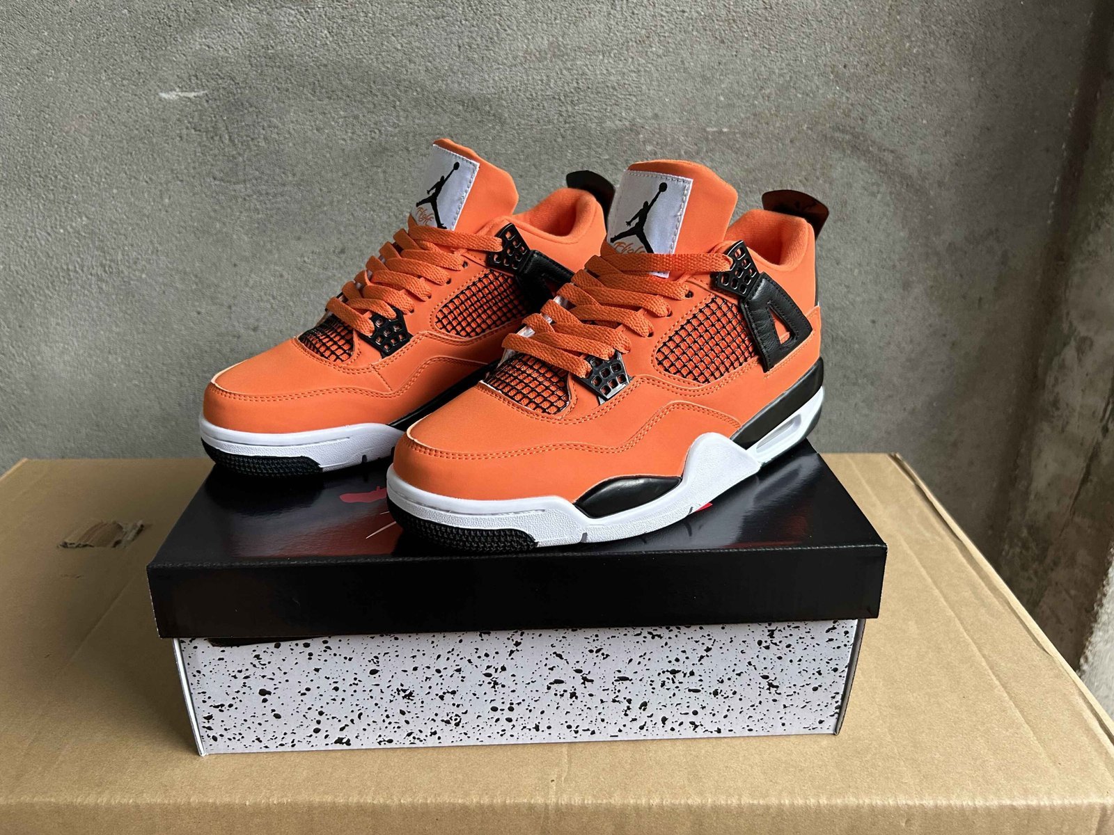 Air Jordan436-47 - Image 1