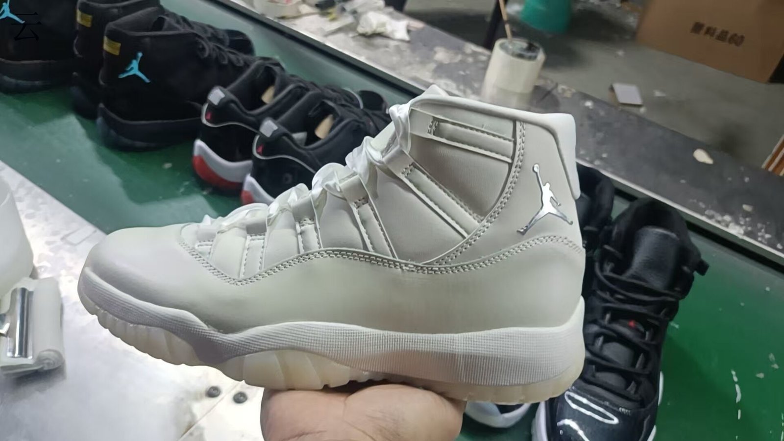 air jordan 11 generation pearl white 36-475 shipped 2 - Image 1