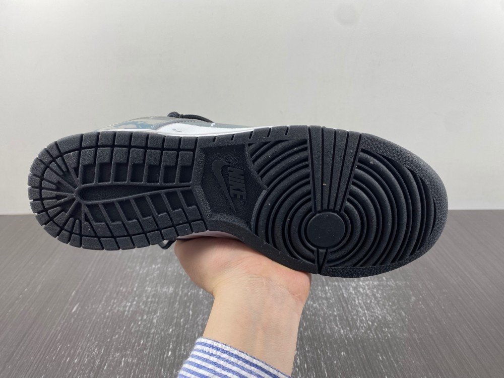 J version of Nike Nike SB Dunk Low veteran player white gray black letter structure item number FD0661-100 J version 23 number 36-46 shipped 25