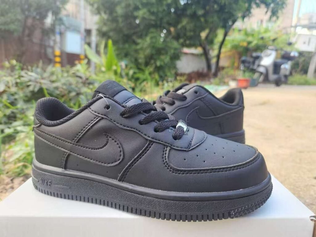 Special price 65 Air Force children's shoes black 24-35