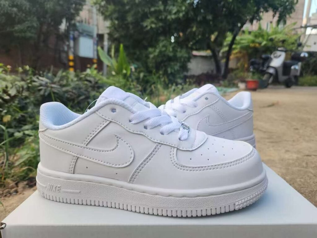 Special price 65 air force white 24-35
