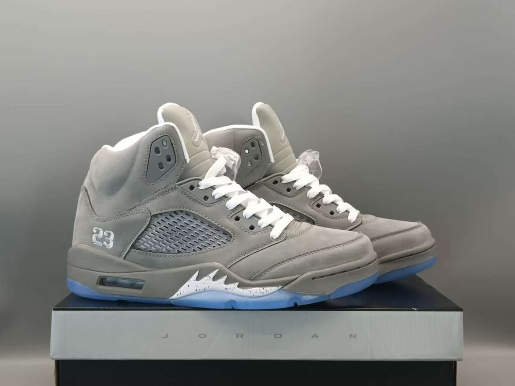 Currency Seven-AJ5 Wolf Gray