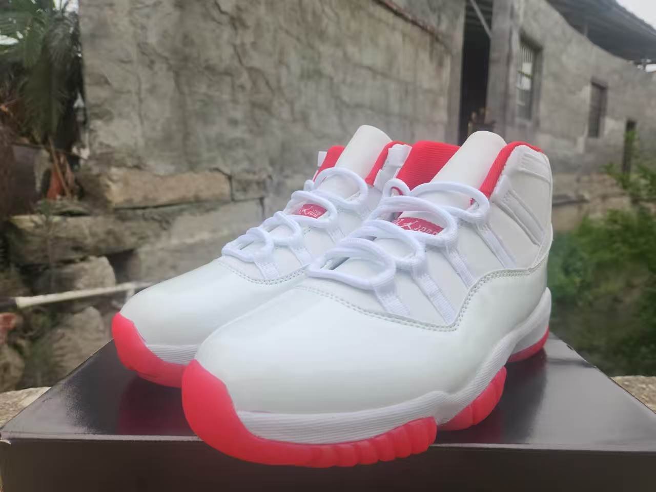 Joe 11 white red 40-47 - Image 1