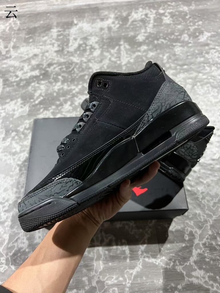 97-Air Jordan 3 Retro CT8532 001 36-475