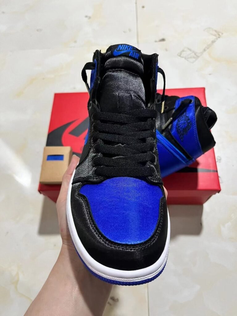 1 Air Jordan 1 High OG Royal Reimagined  f1921193-007  36-46 0