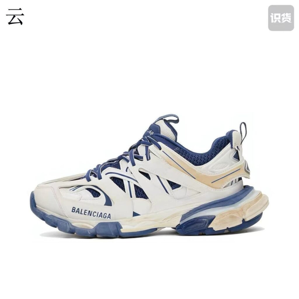 3 Balenciaga Runner