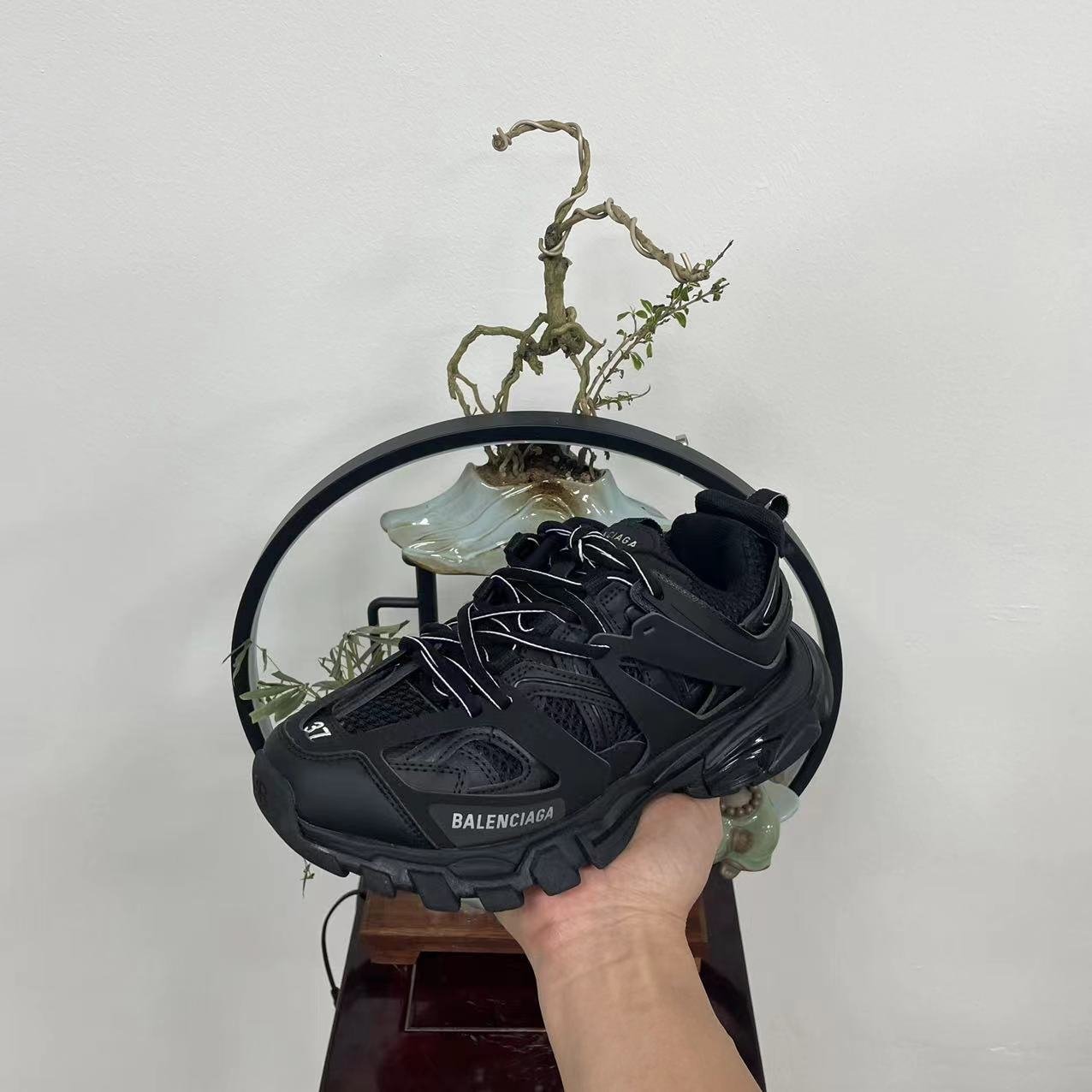 The third generation of Balenciaga---all black - Image 1