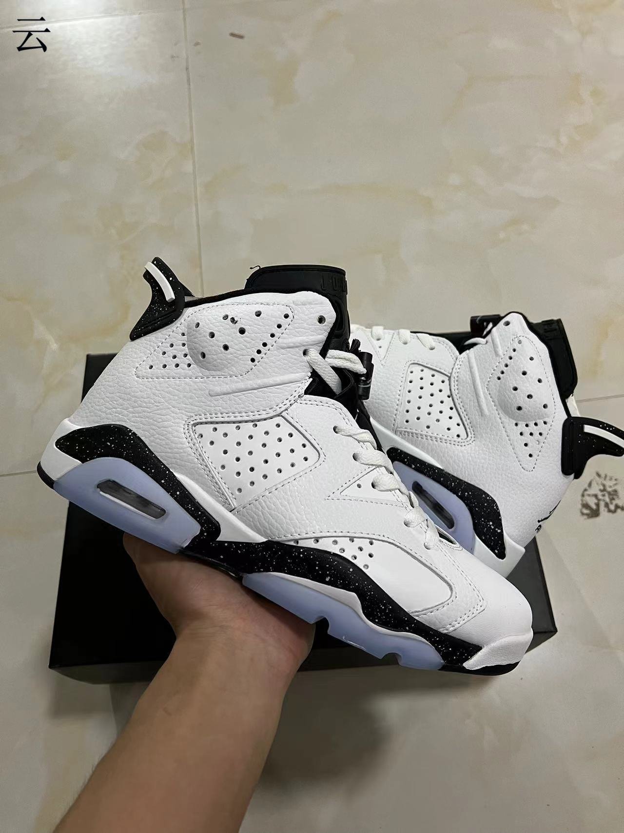 Air Jordan 6quotReverse OreoCT8529-112  L40-46 - Image 1