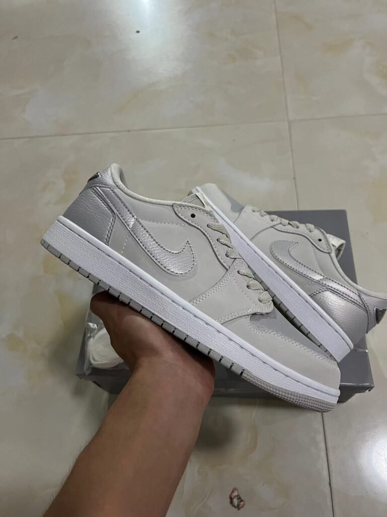 JS-Air Jordan 1 Low OG Metallic Silver CZ0790-002 36-46