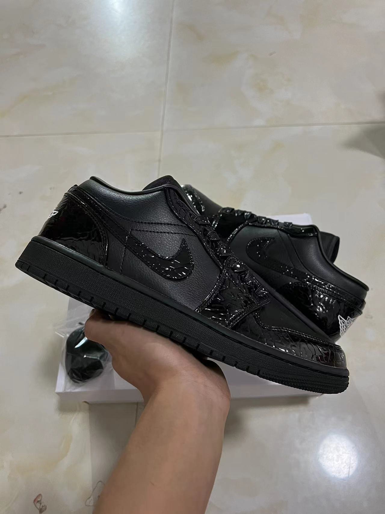 TFC-Air Jordan 1 Low Black CrocHJ7743-010 36-46 - Image 1