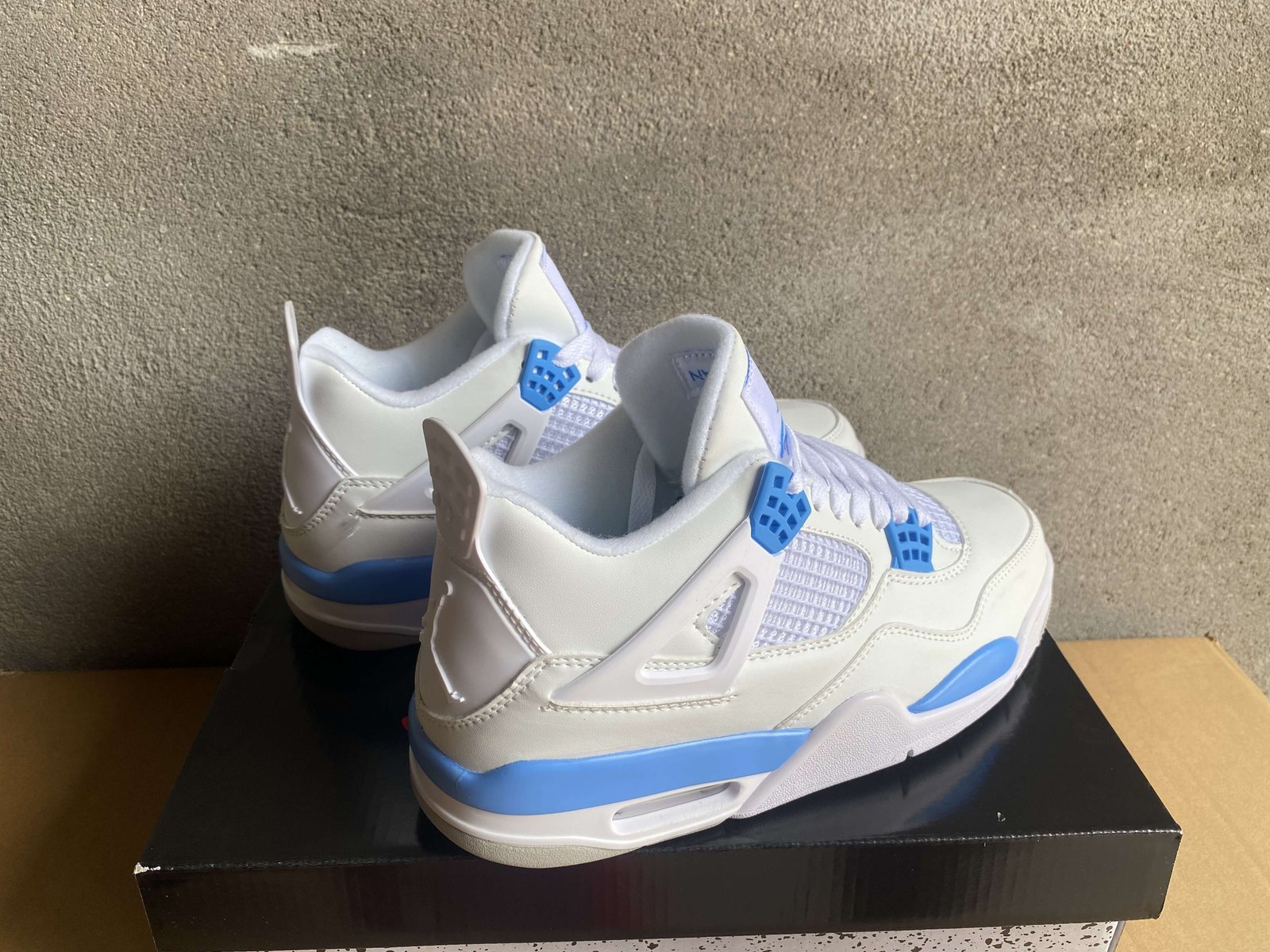 Air Jordan 4 36-47 - Image 1