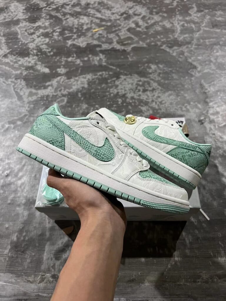 F- Air Jordan 1 Retro Low OG CNY 2025 quotYear of the SnakeHF3144-100 36-46
