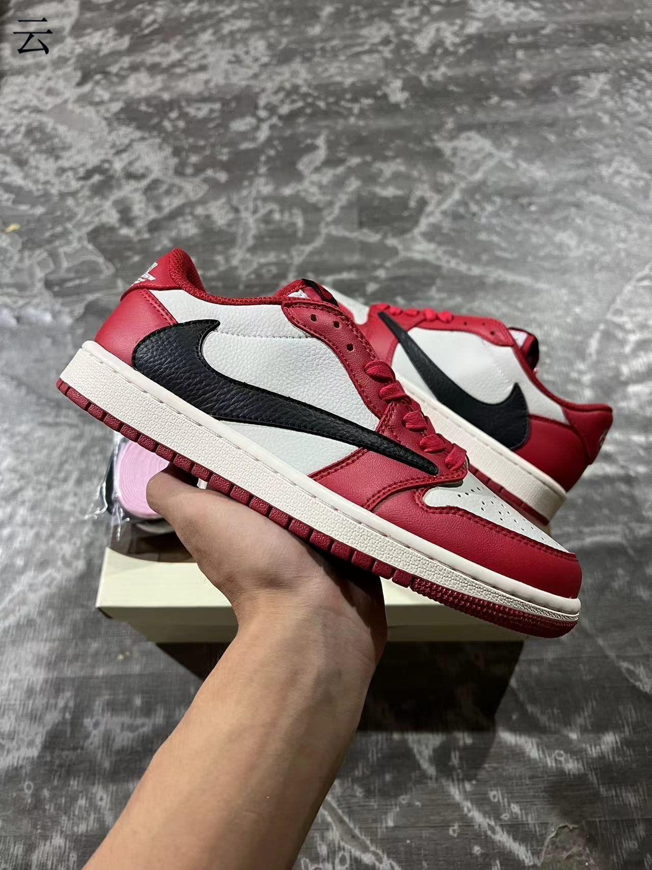 F- Air  jordan1 RETRO HIGH OG SPDZ4137 700 36-46 - Image 1